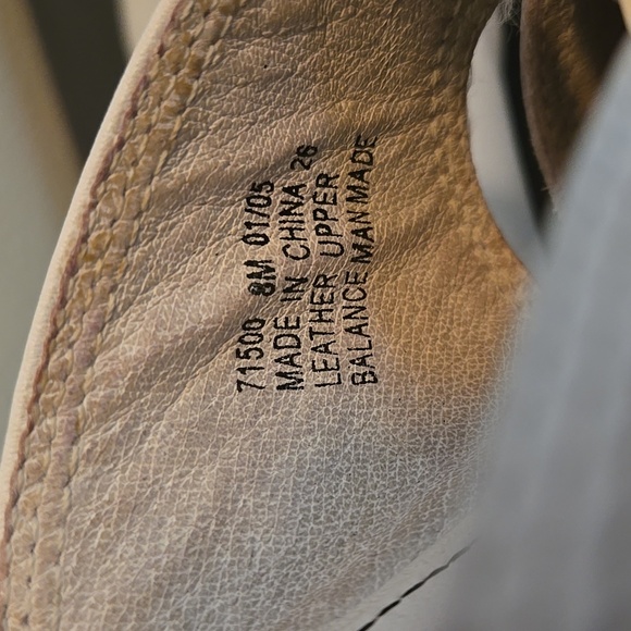 Clark's White Open Back Sandals Size 8 - Picture 8 of 8